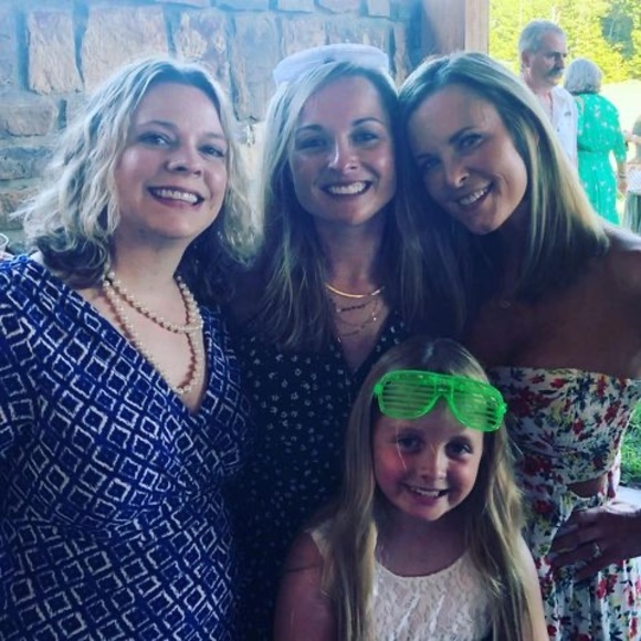 Meet your Posher, Lauren - Picture 1 of 1